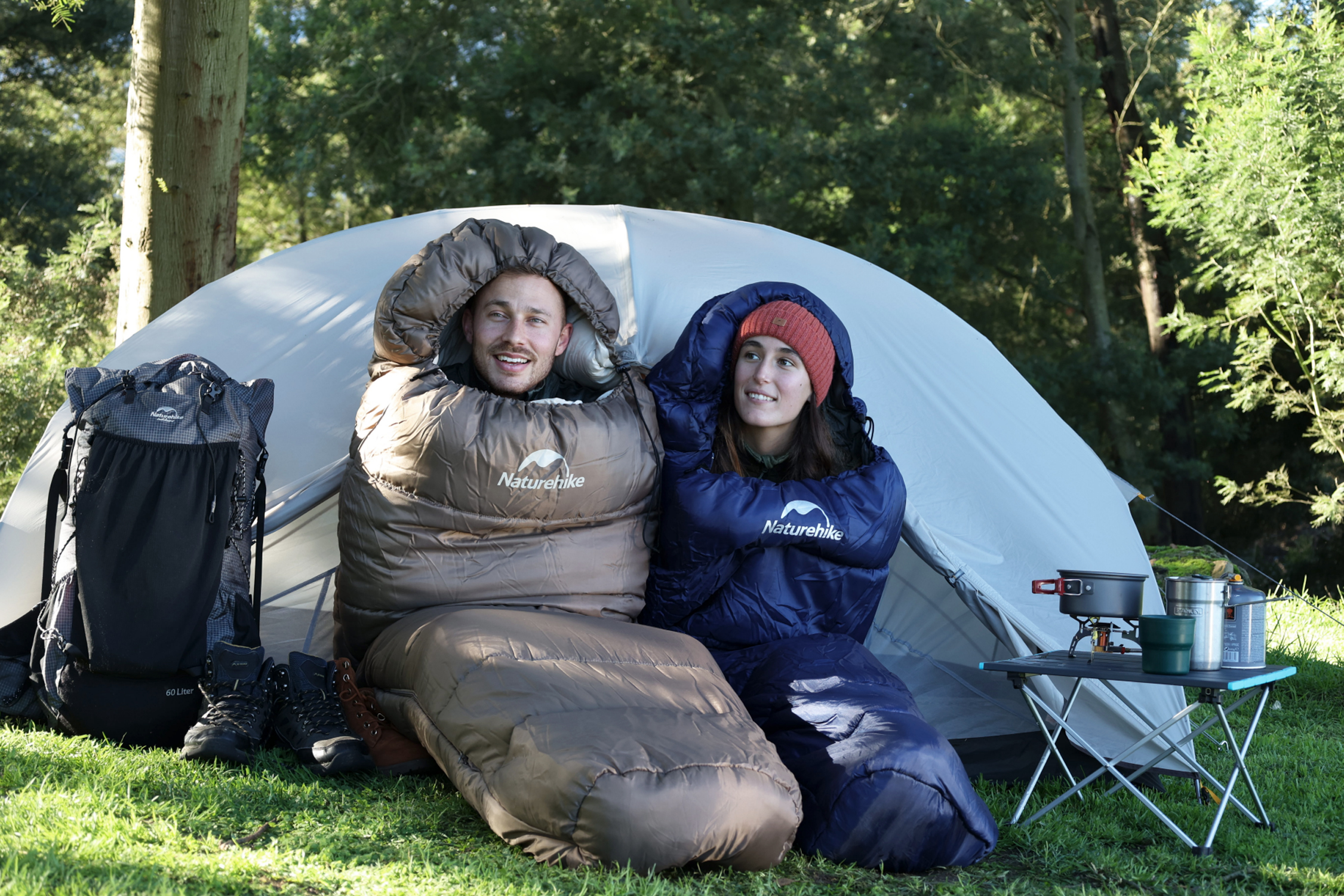 Naturehike spací vak MJ600 2,14 kg - Navy