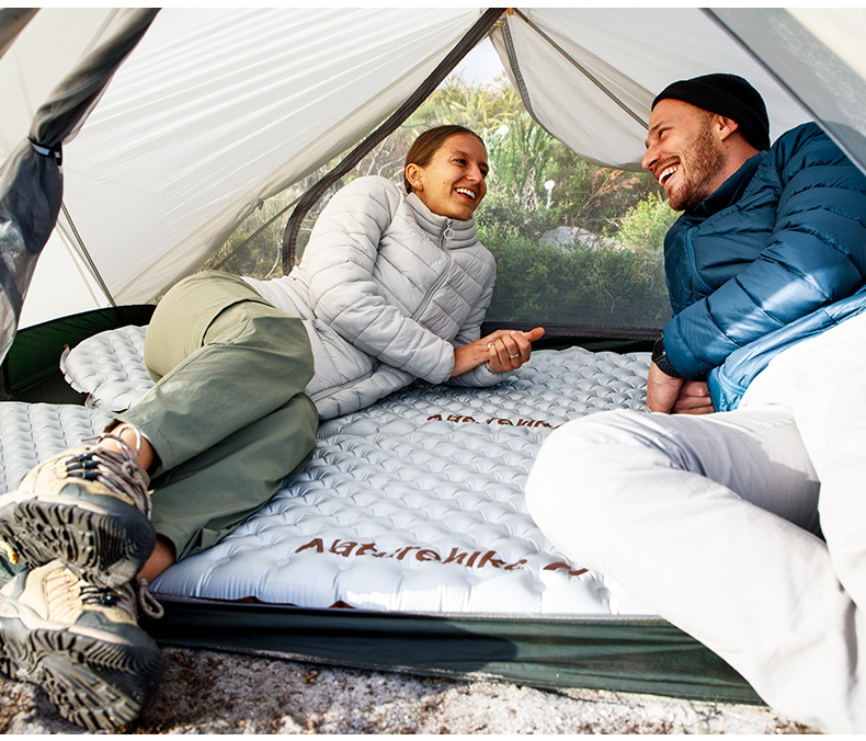 Naturehike ultraľahká nafukovacia karimatka R5.8 múmie - strieborná