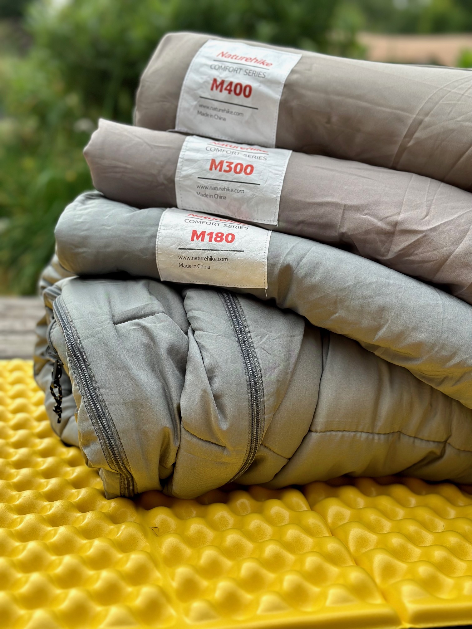 Naturehike prateľný spacák M400 s kapucňou 1860g - svetlo zelený